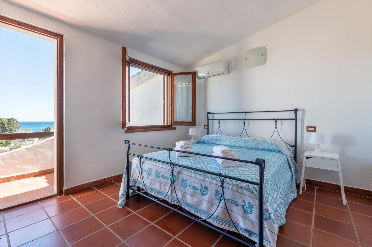 Damiano Holiday House Porto Columbu - Perd'E Sali Exterior photo